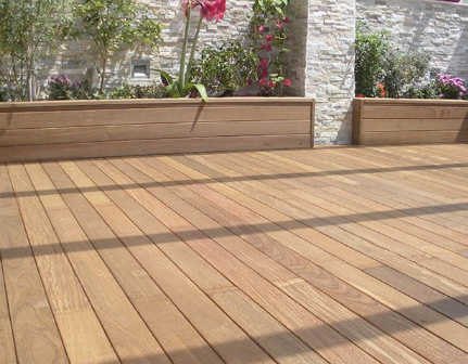 Suelos y tarimas de madera para exteriores